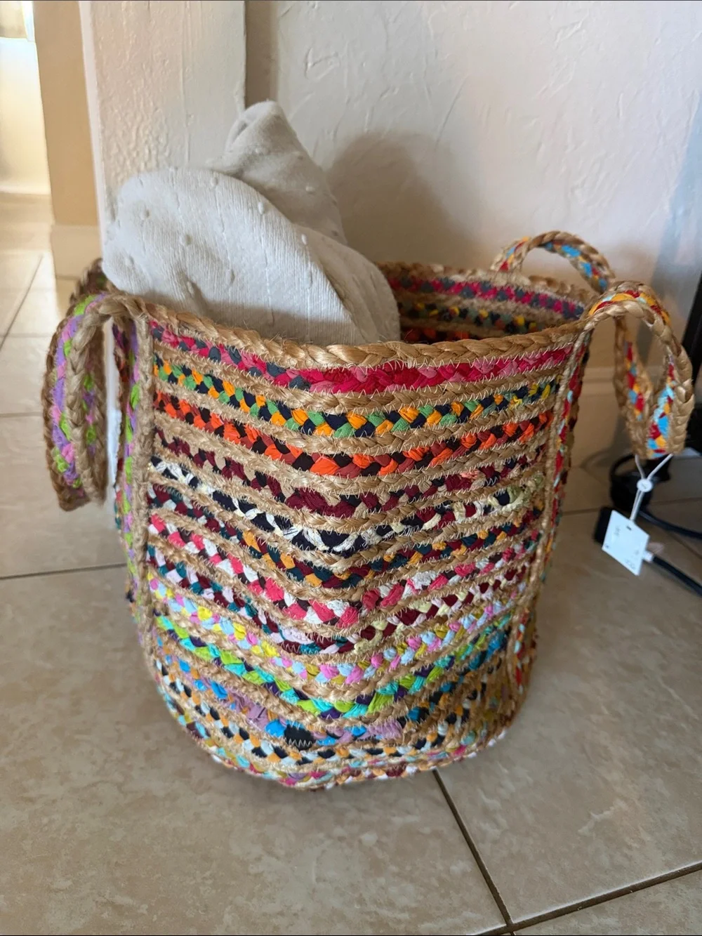 Shiraleah stylish handwoven